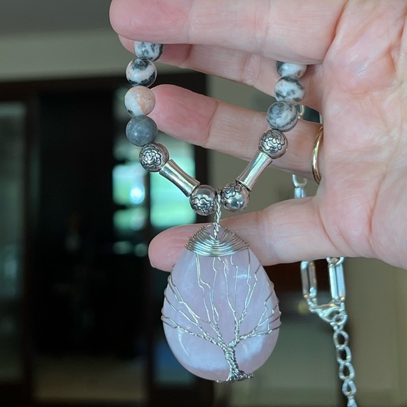 Wire wrapped rose quartz tree of life pendant with jasper - Picture 4 of 6